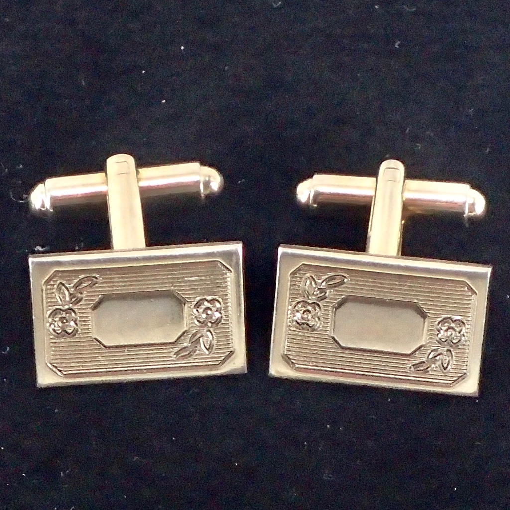 Vintage Silvertone Cufflinks With Floral Design Mint Condition Vintage Silvertone Cufflinks With Floral Design Mint Condition